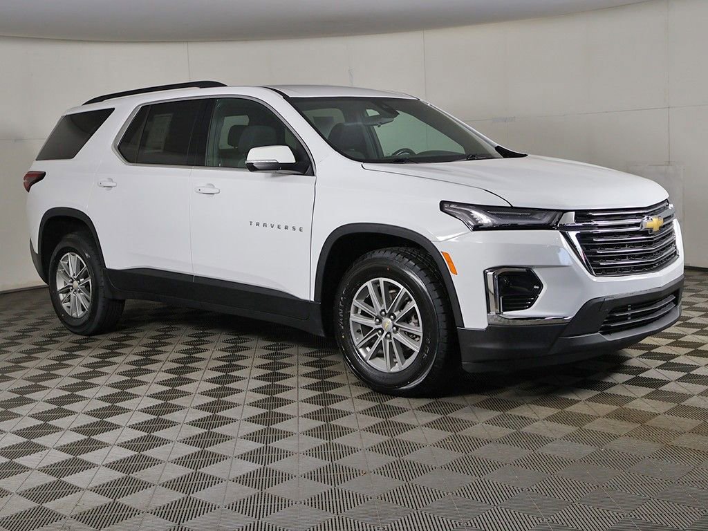 Used 2022 Chevrolet Traverse LT AWD/4WD image 2