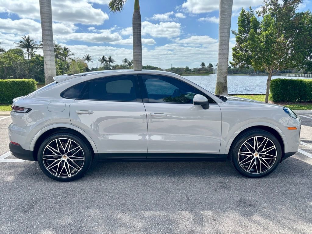 Used 2026 Porsche Cayenne Coupe AWD/4WD image 5