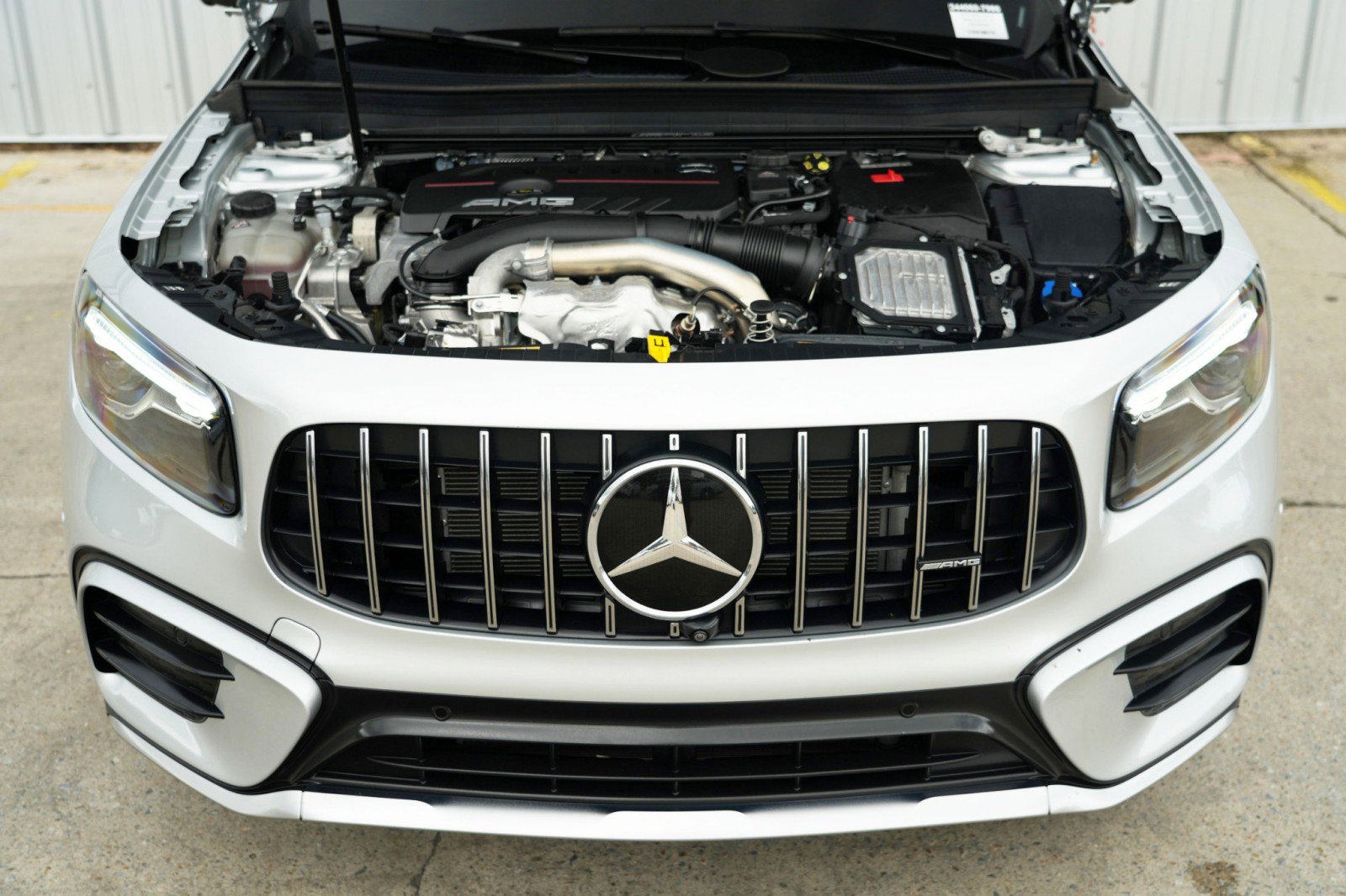 Used 2024 Mercedes-Benz GLB 35 AMG 4MATIC image 8