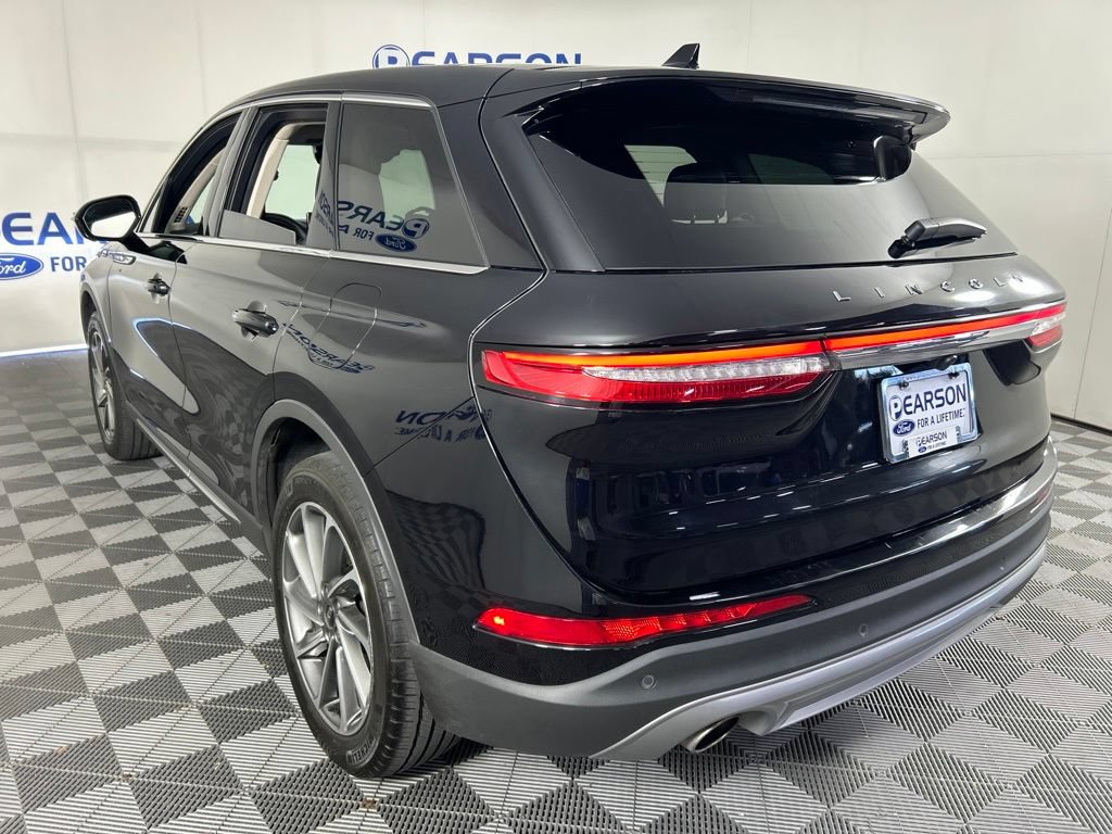 Used 2024 Lincoln Corsair AWD w/ Equipment Group 101A image 5