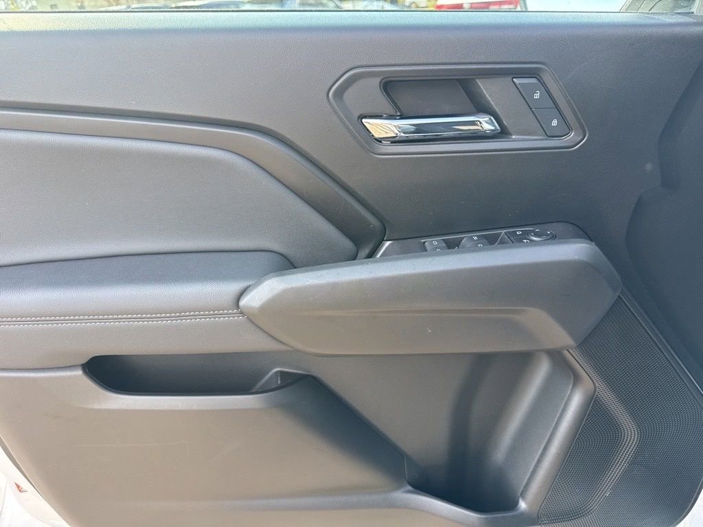 Used 2024 Chevrolet Colorado LT image 9
