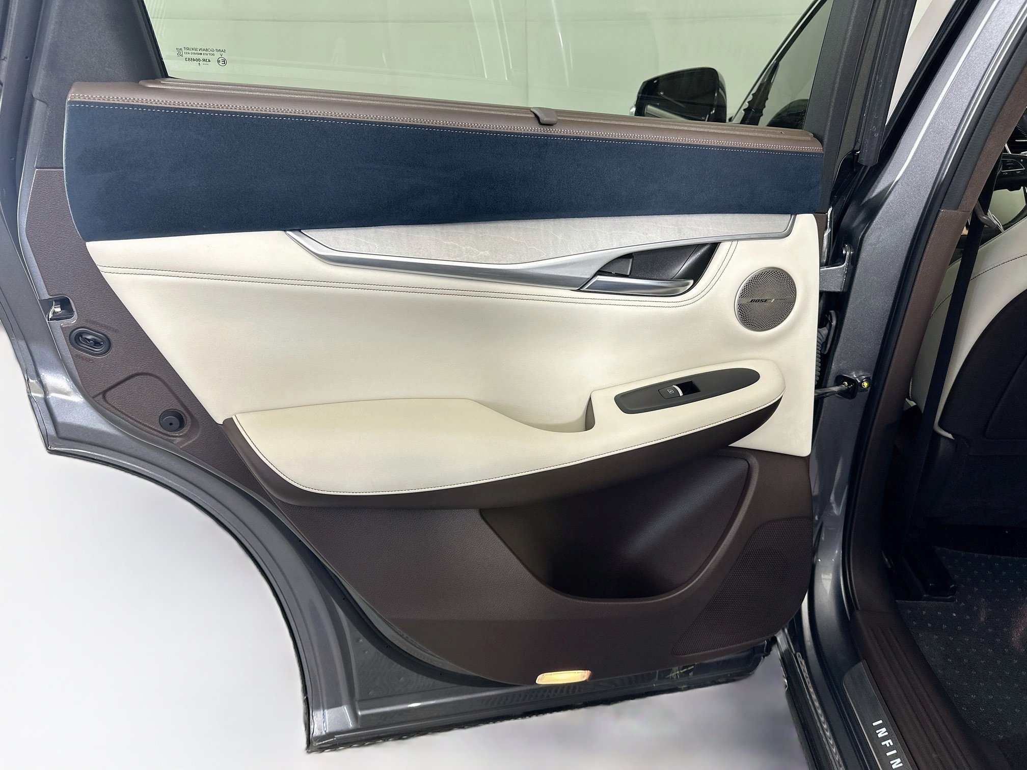 Used 2019 INFINITI QX50 Essential w/ Sensory Package AWD/4WD image 27