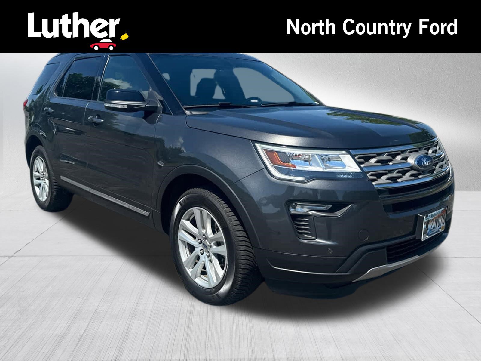 Used 2018 Ford Explorer XLT w/ Equipment Group 202A AWD/4WD image 1