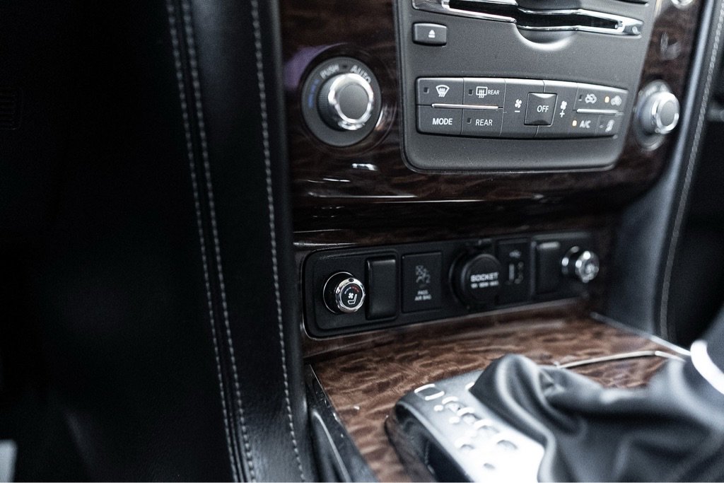 Used 2018 Nissan Armada Platinum w/ Captain Seat Package image 16