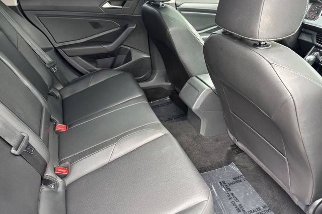 Used 2019 Volkswagen Jetta SE FWD image 18
