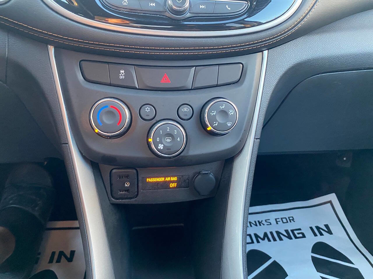 Used 2019 Chevrolet Trax LT w/ LT Convenience Package image 24