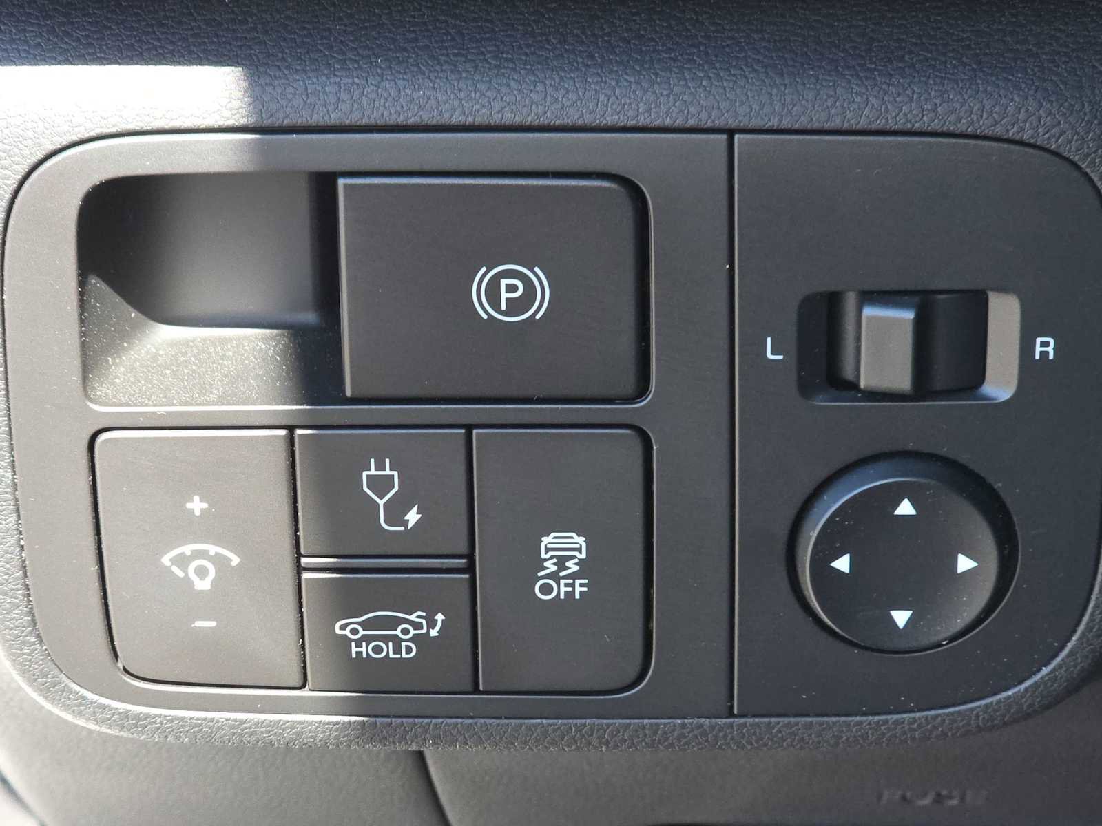 Used 2024 Hyundai Ioniq 6 SE image 30