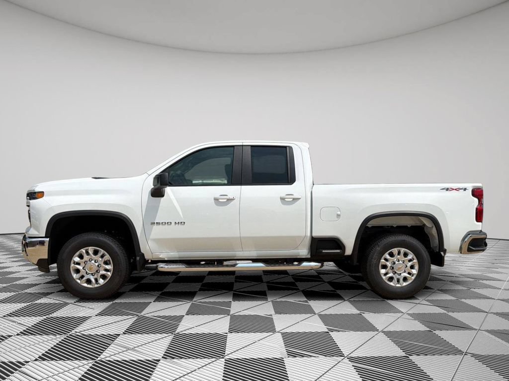 New 2026 Chevrolet Silverado 2500 LT w/ Convenience Package AWD/4WD image 2