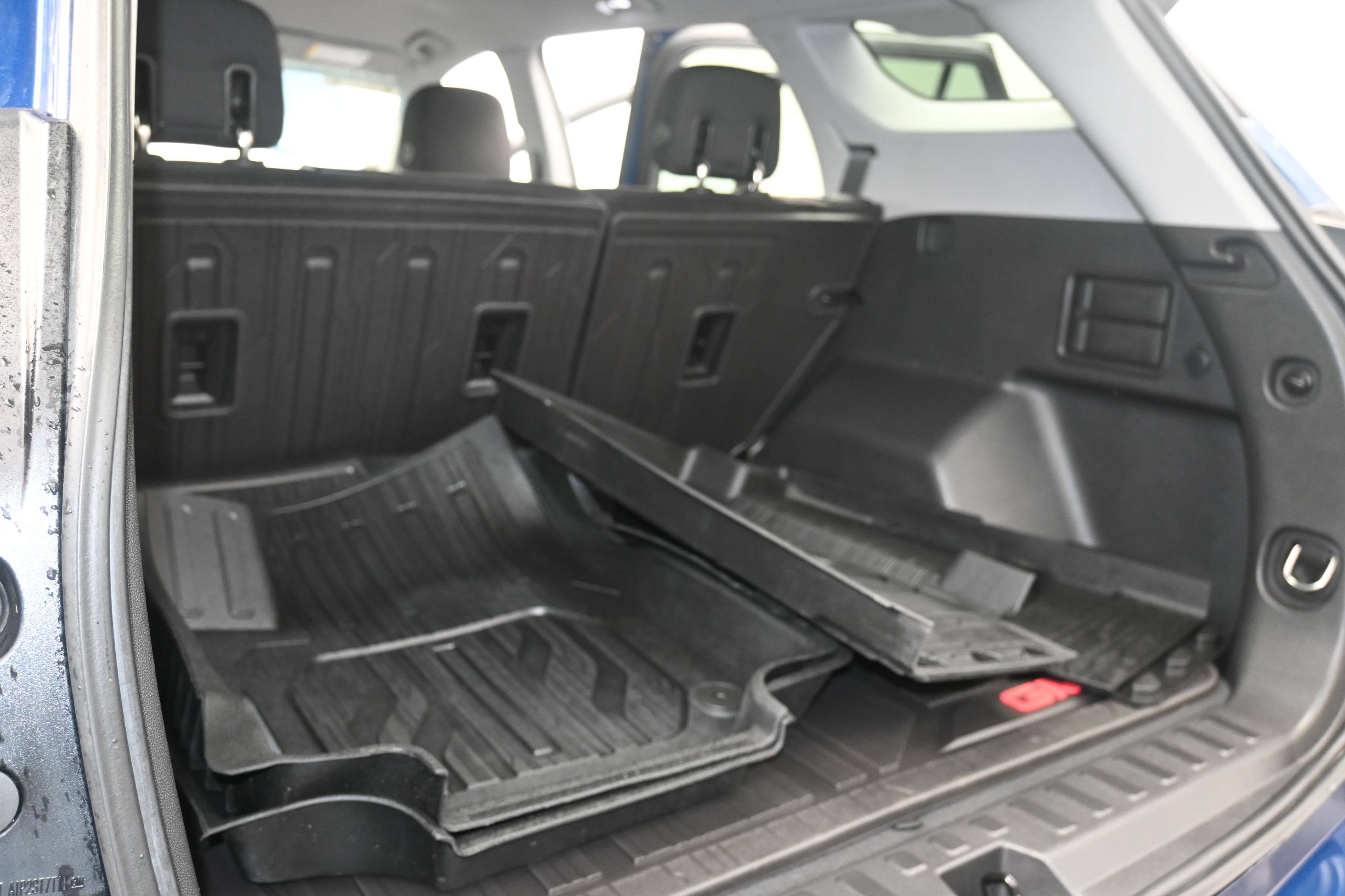 Used 2020 GMC Terrain SLE w/ Driver Convenience Package AWD/4WD image 12