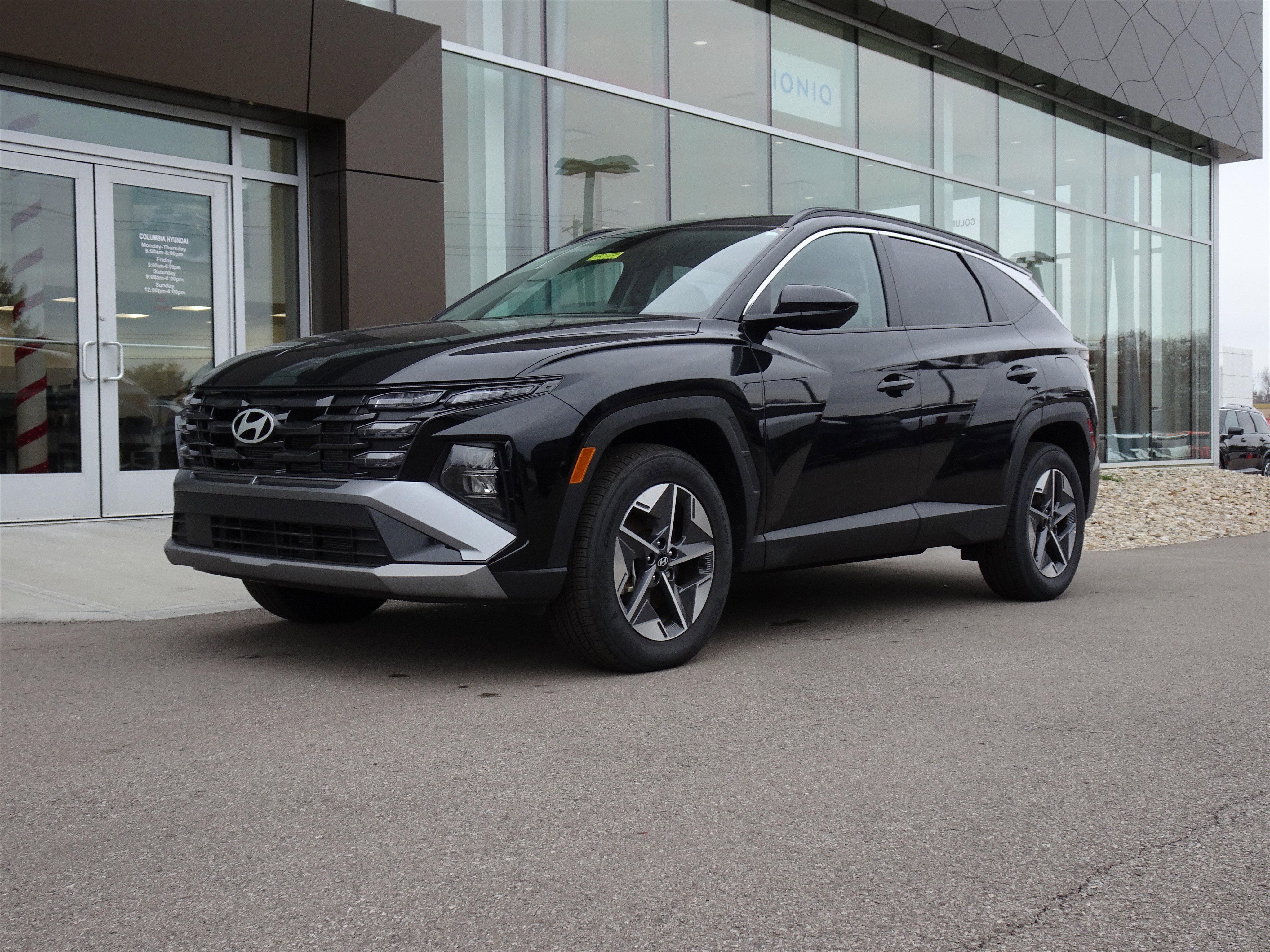 New 2025 Hyundai Tucson SEL