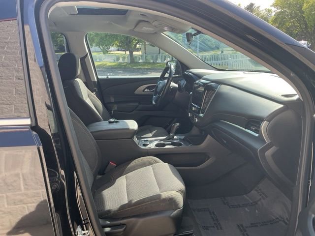 Used 2018 Chevrolet Traverse LT w/ LPO, Floor Liner Package AWD/4WD image 32