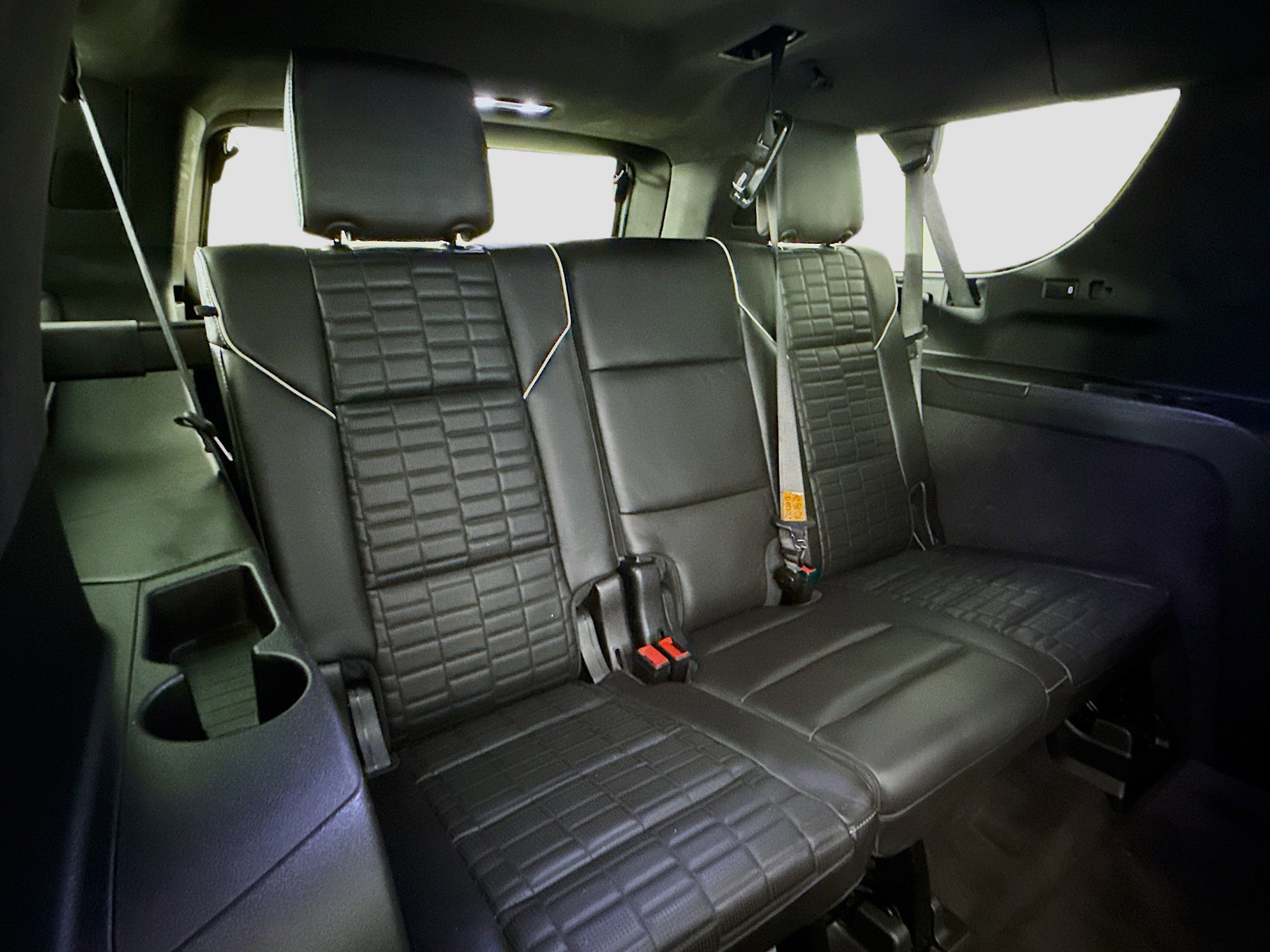 Used 2023 Cadillac Escalade ESV Sport Platinum w/ Heavy-Duty Trailer Package AWD/4WD image 30