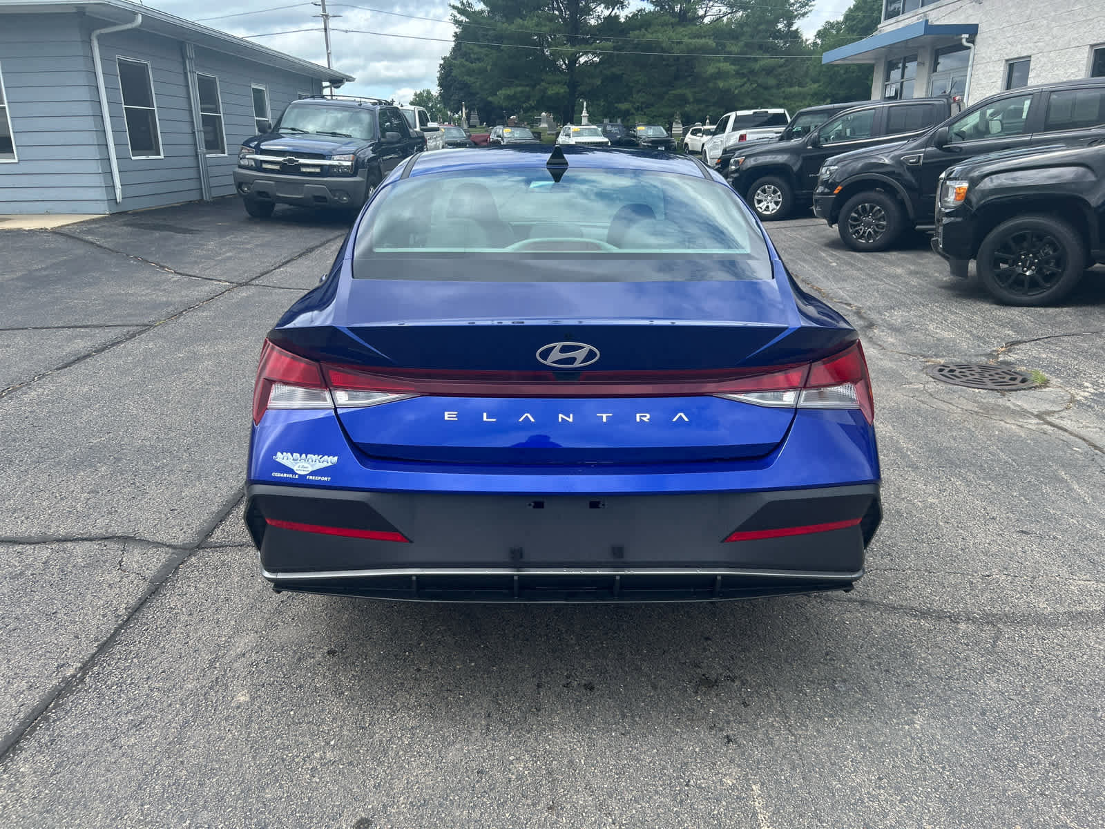 Used 2024 Hyundai Elantra SE image 4