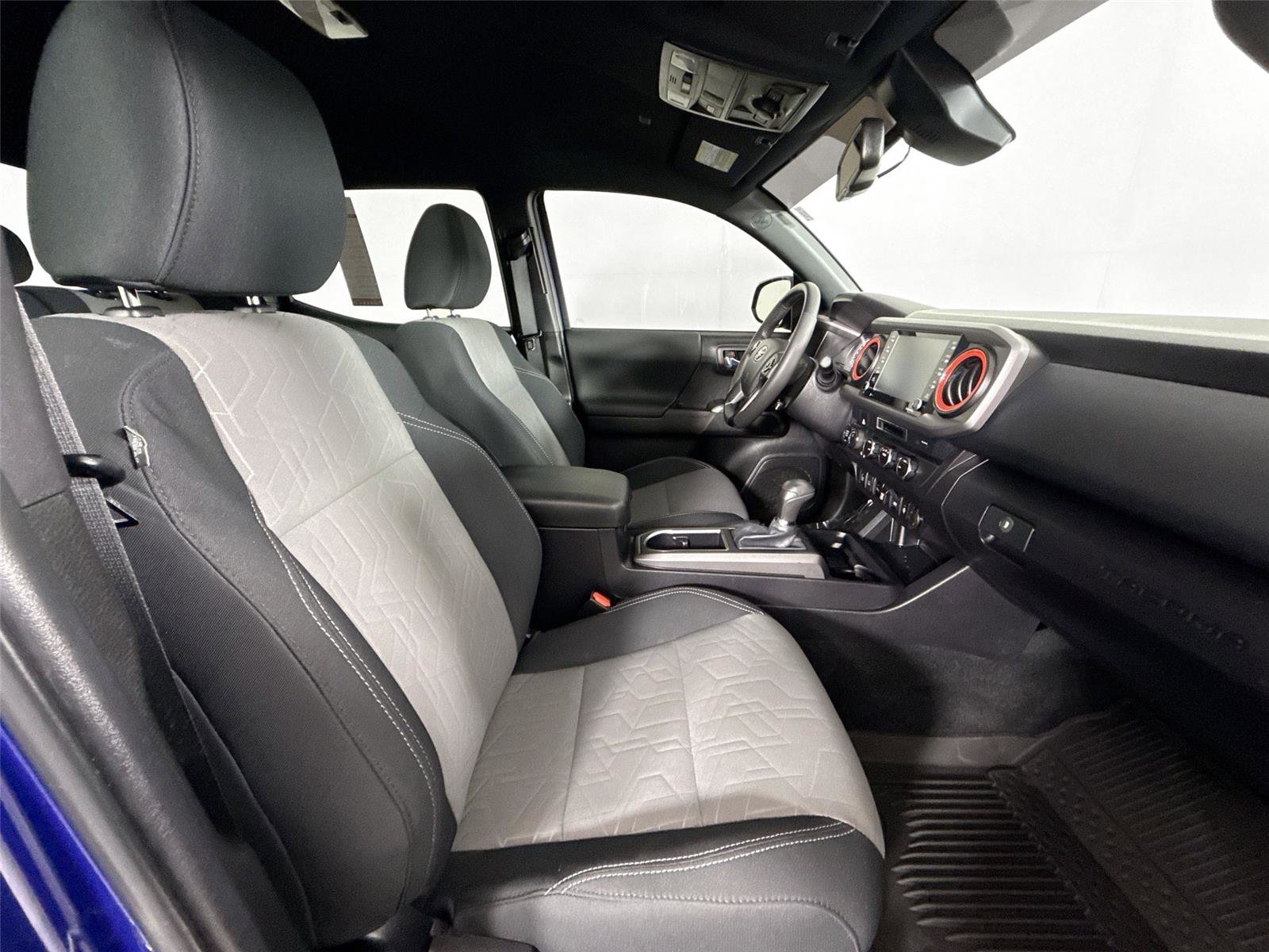 Certified 2023 Toyota Tacoma TRD Off-Road w/ Technology Package AWD/4WD image 36