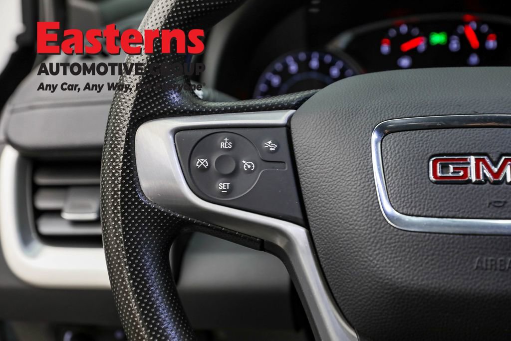 Used 2022 GMC Terrain SLE image 15