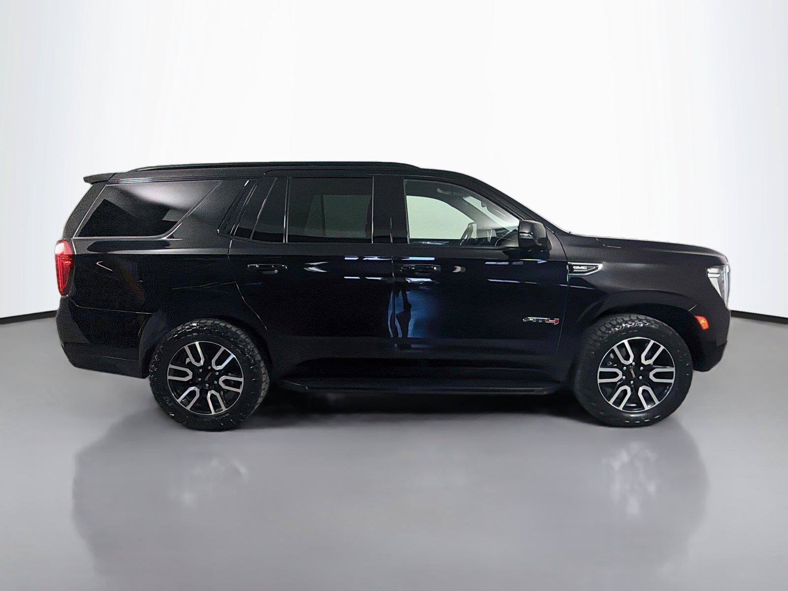 Used 2021 GMC Yukon AT4 AWD/4WD image 4
