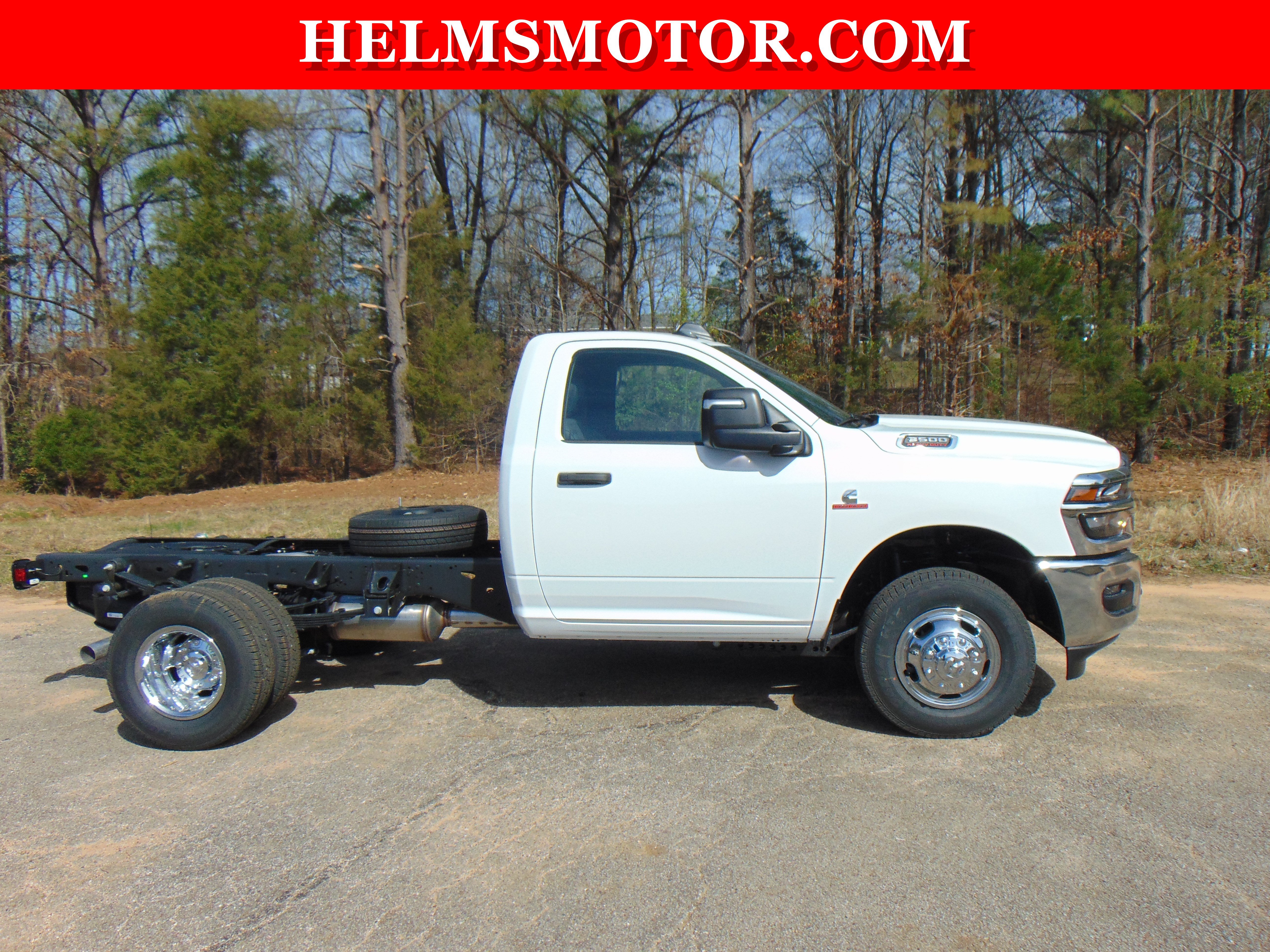 New 2026 RAM 3500 Tradesman AWD/4WD image 9