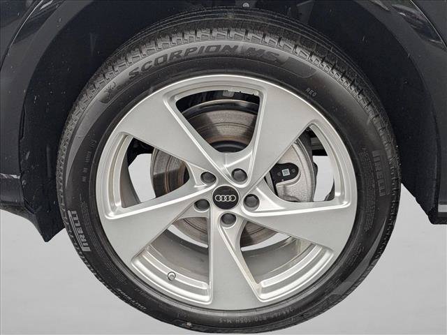 New 2025 Audi Q5 Premium AWD/4WD image 9