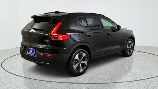 New 2026 Volvo XC40 B5 Plus w/ Protection Package Premier AWD/4WD image 7