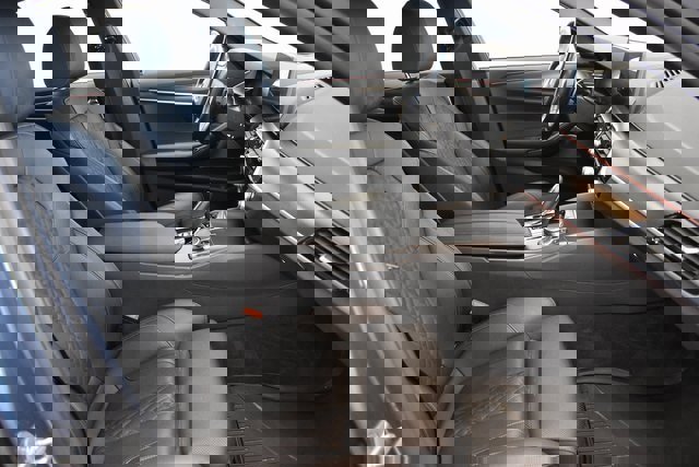 Used 2022 BMW 540i xDrive w/ M Sport Package image 21