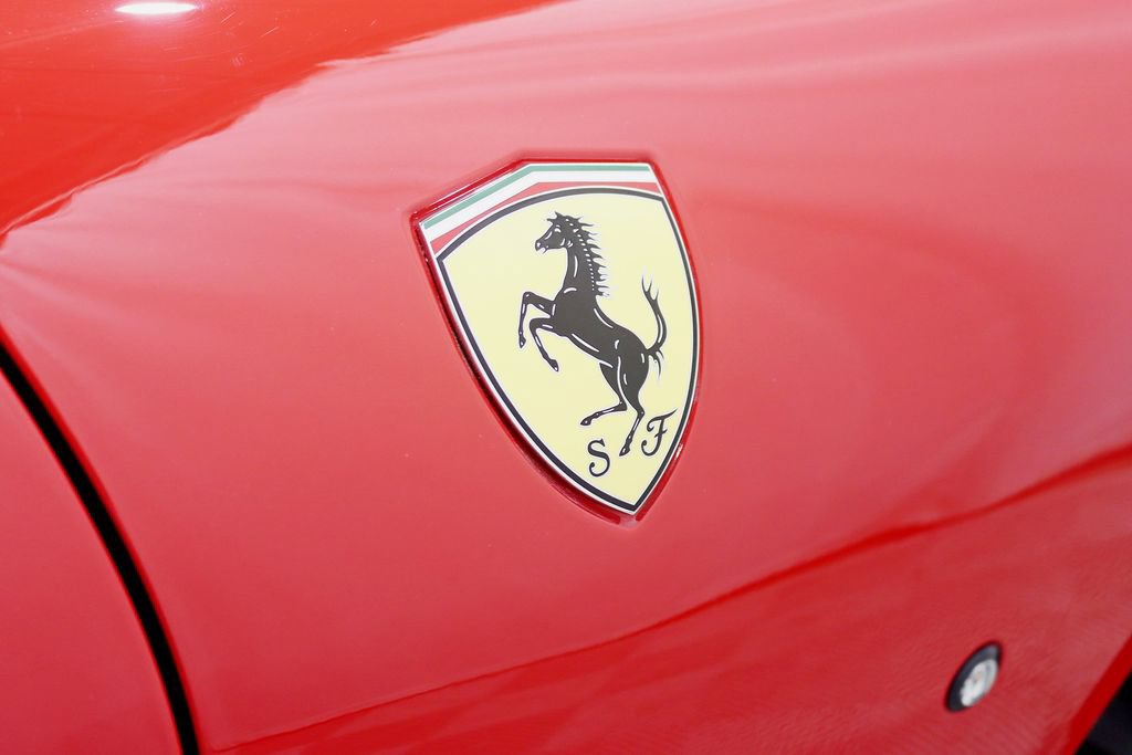 Used 2021 Ferrari Roma RWD image 15