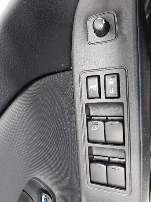 Used 2022 Nissan Frontier SV AWD/4WD image 25