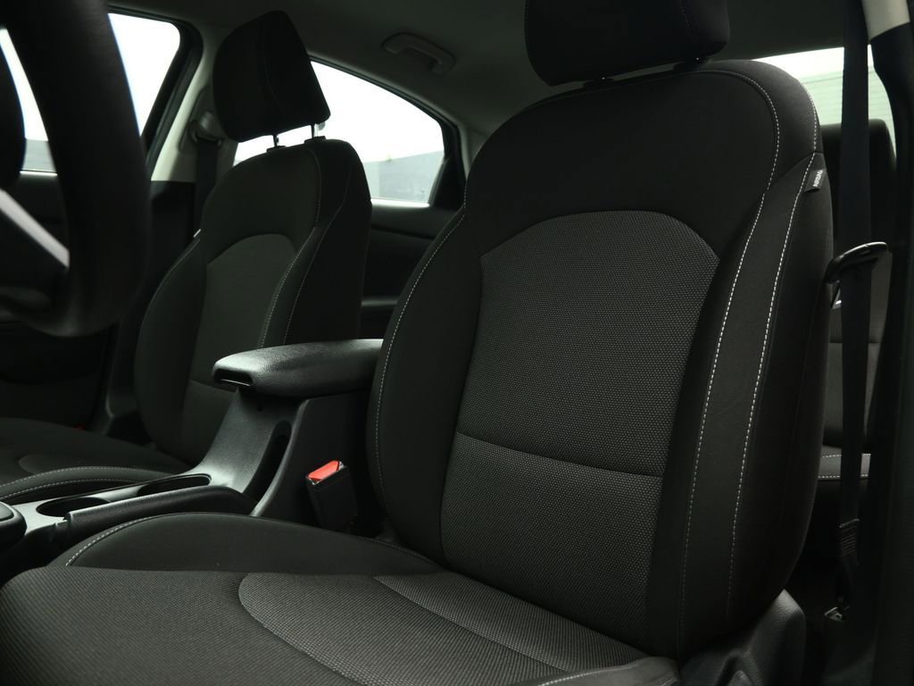 Certified 2024 Kia Forte LXS w/ LXS Technology Package image 52