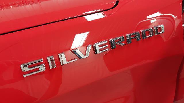 New 2026 Chevrolet Silverado 1500 Custom AWD/4WD image 32
