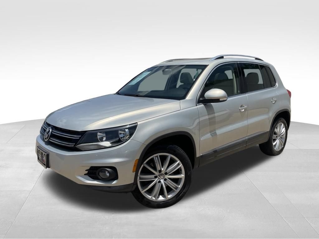 Used 2015 Volkswagen Tiguan SE FWD image 1