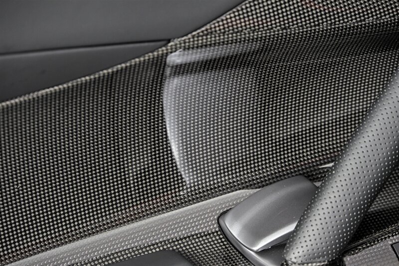 Used 2020 Ferrari 812 Superfast RWD image 25