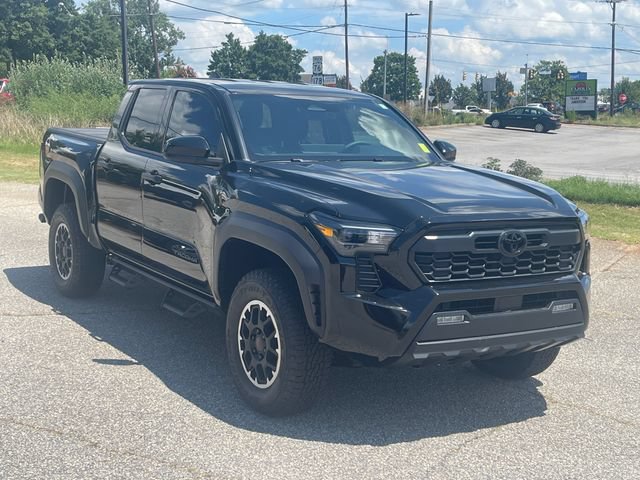 Used 2026 Toyota Tacoma TRD Off-Road AWD/4WD image 3
