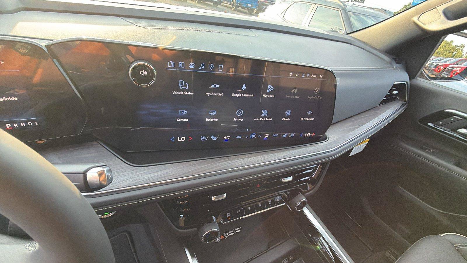 New 2026 Chevrolet Suburban Premier w/ Sun And Tow Package AWD/4WD image 5