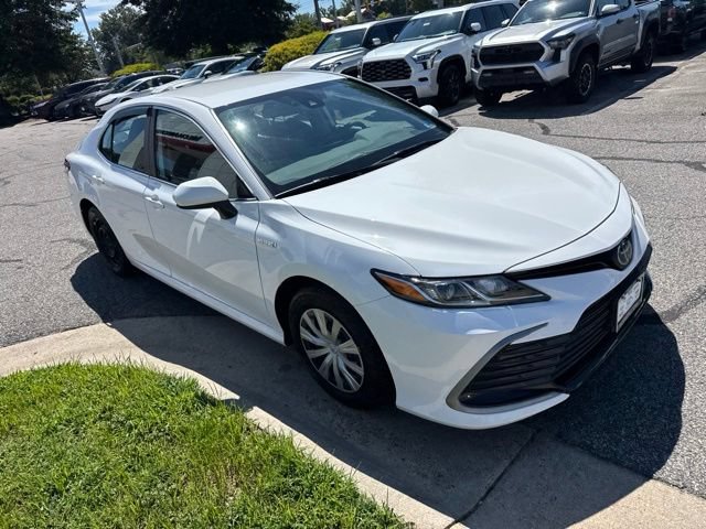 Used 2021 Toyota Camry LE FWD image 5