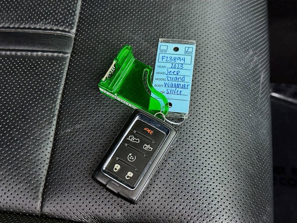 Used 2023 Jeep Grand Wagoneer 4WD image 38