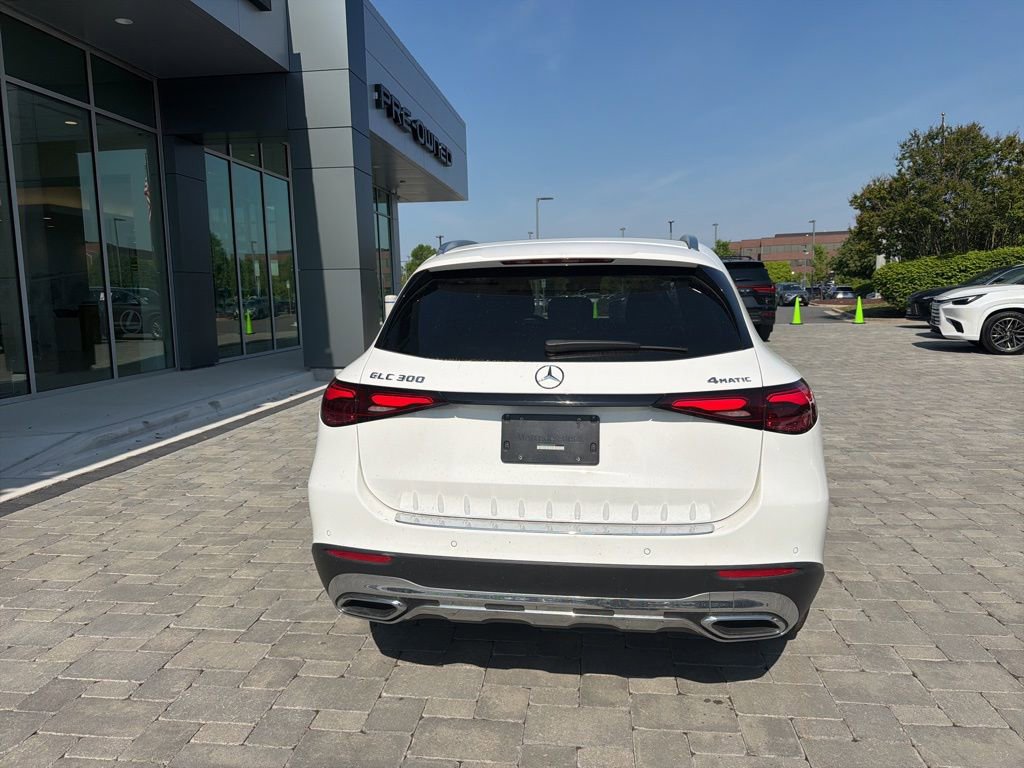 Used 2023 Mercedes-Benz GLC 300 4MATIC image 13