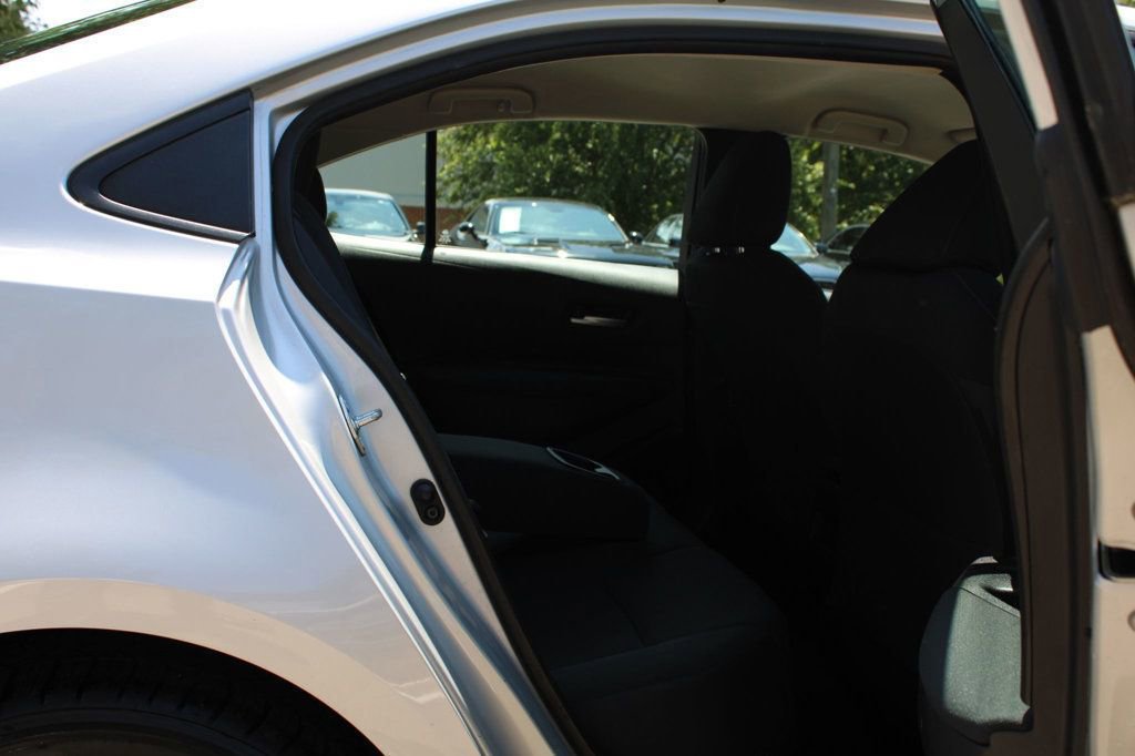 Used 2021 Toyota Corolla LE image 21