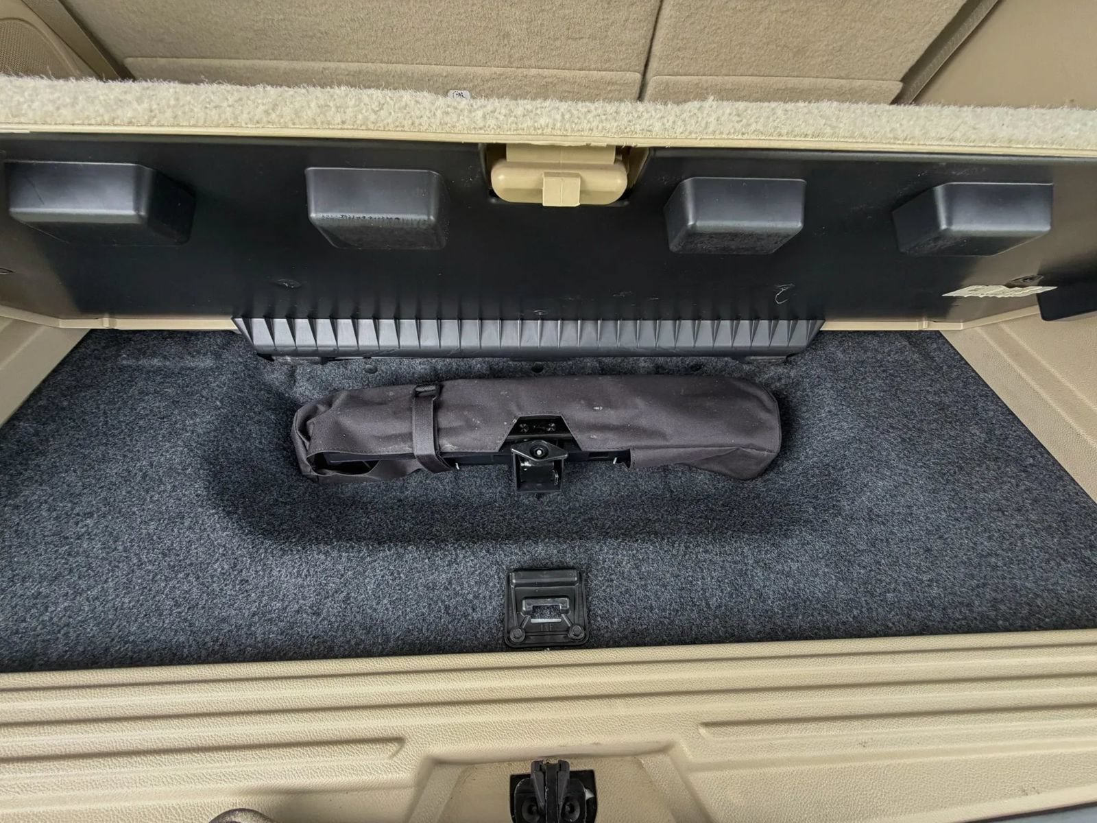 Used 2015 Lincoln Navigator L 4WD w/ Equipment Group 101A Reserve image 56