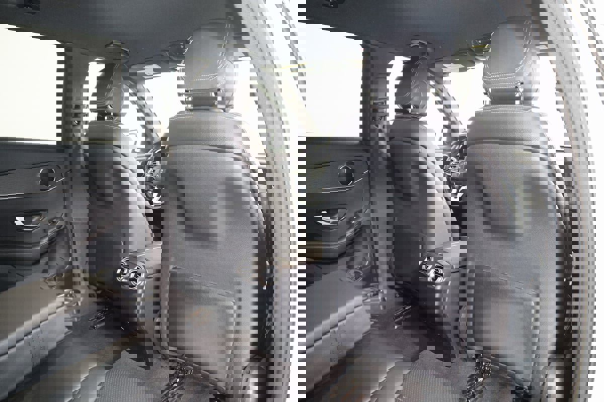 Used 2022 Mercedes-Benz GLC 300 4MATIC w/ Driver Assistance Package image 14