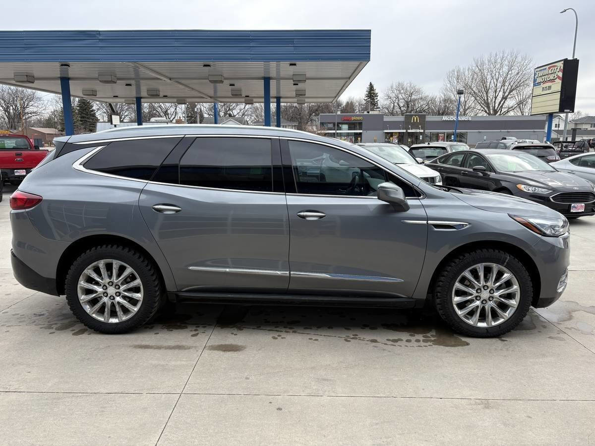 Used 2018 Buick Enclave Premium w/ Experience Buick Package AWD/4WD image 5