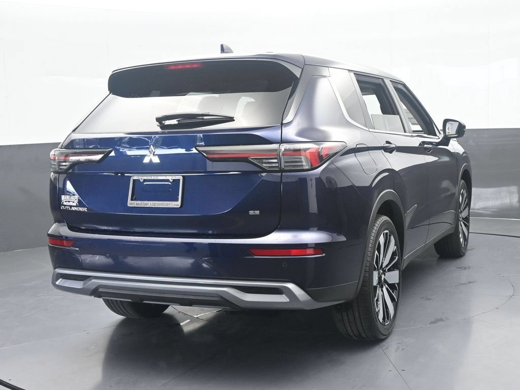 New 2026 Mitsubishi Outlander SE FWD image 5