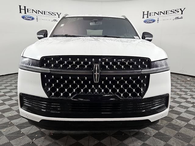 Used 2025 Lincoln Navigator Black Label image 3