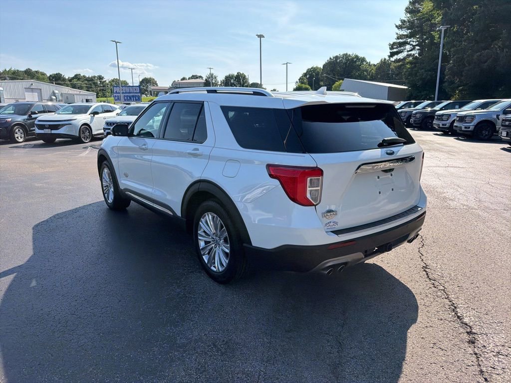 Used 2023 Ford Explorer King Ranch w/ Technology Package RWD image 5