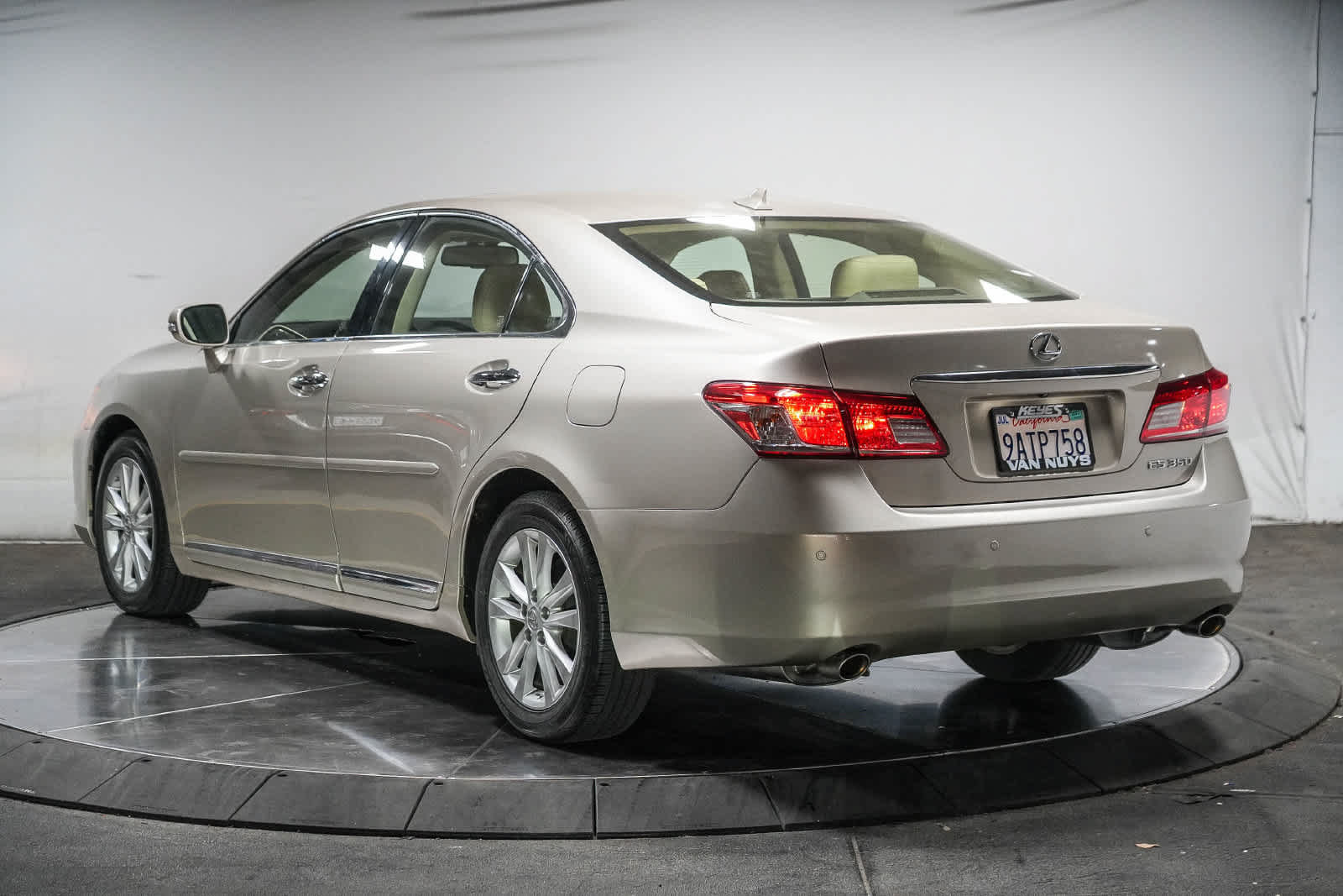 Used 2012 Lexus ES 350 FWD image 2