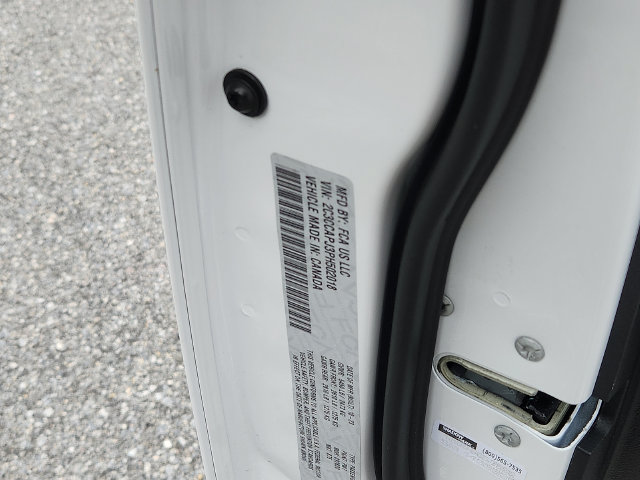 Used 2023 Chrysler 300 C RWD image 28