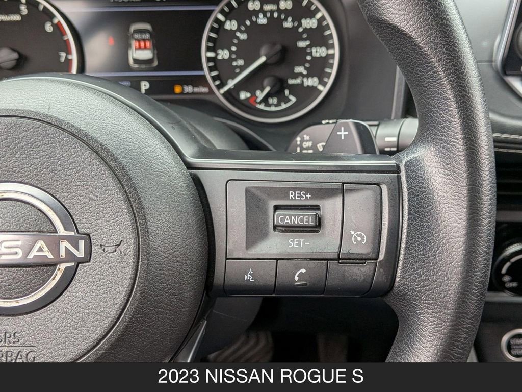 Used 2023 Nissan Rogue S AWD/4WD image 18