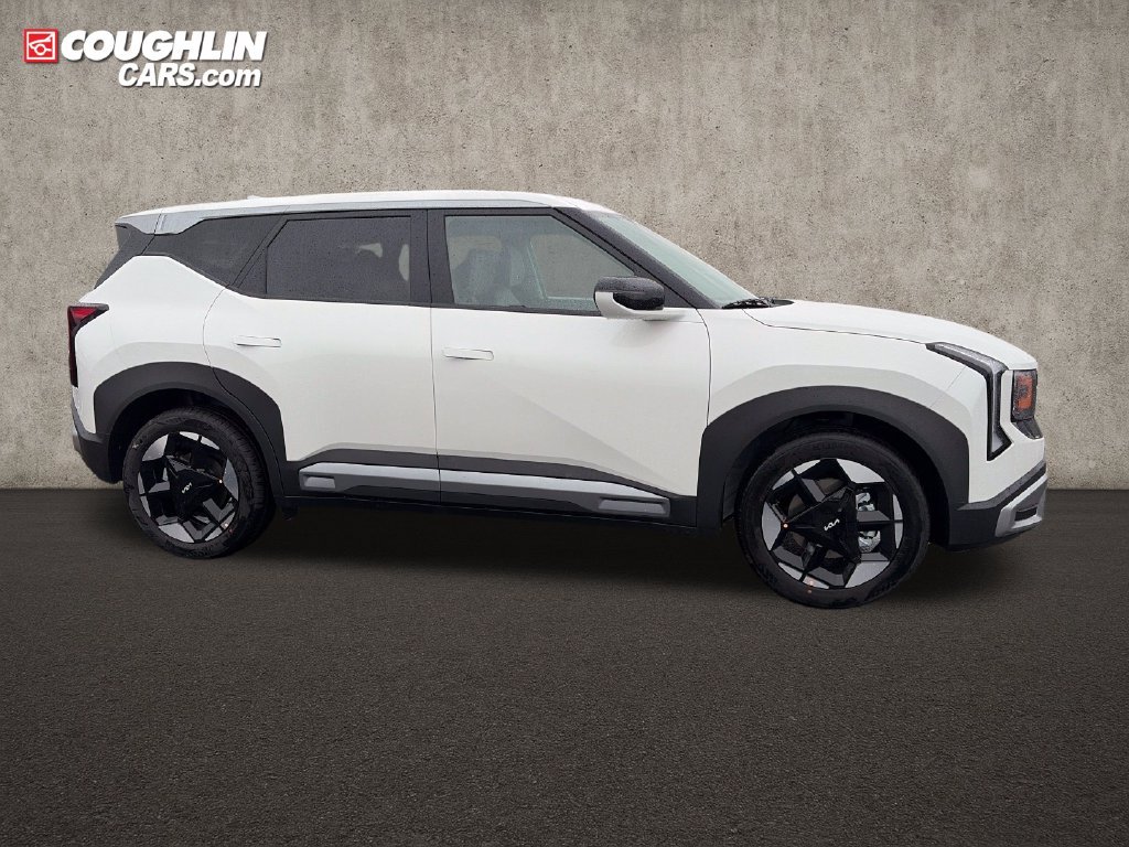 New 2027 Kia Seltos S FWD image 9