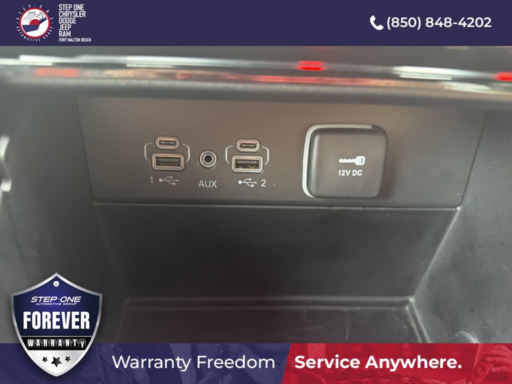 Used 2024 Jeep Grand Cherokee L Summit w/ Rear Seat Video Group I AWD/4WD image 28