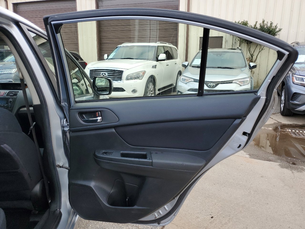 Used 2014 Subaru Impreza 2.0i Premium image 18