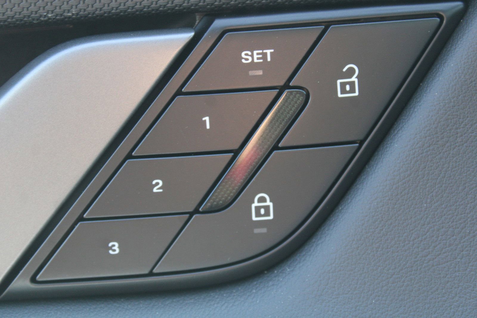 New 2025 Porsche Taycan image 22