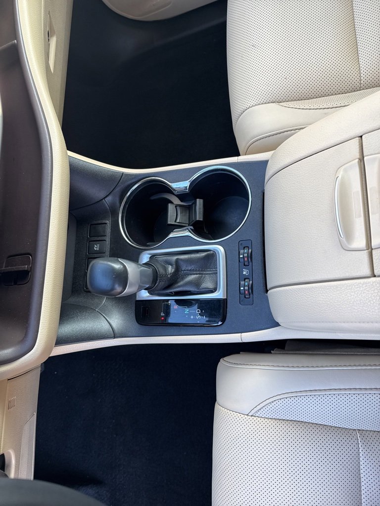 Used 2019 Toyota Highlander Limited image 14